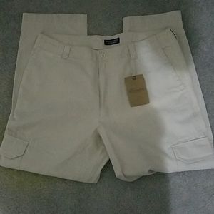 Round Tree & Yorke Cargo pants